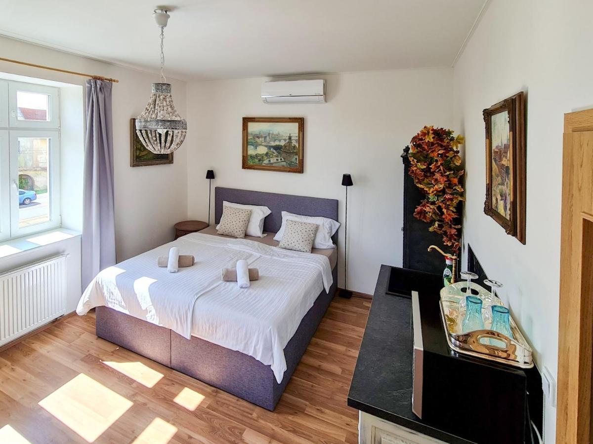 Apartman Praha Brevnov エクステリア 写真