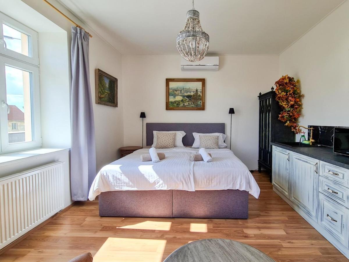Apartman Praha Brevnov エクステリア 写真