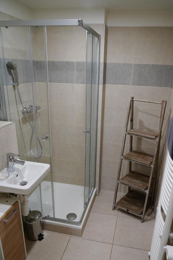 Apartman Praha Brevnov エクステリア 写真