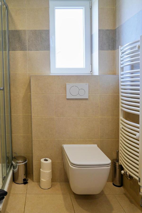 Apartman Praha Brevnov エクステリア 写真